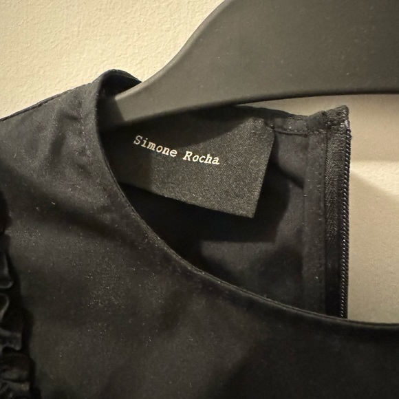 Simone Rocha Black Ruffled Dress with Puff Sleeves - Picture 4 of 9